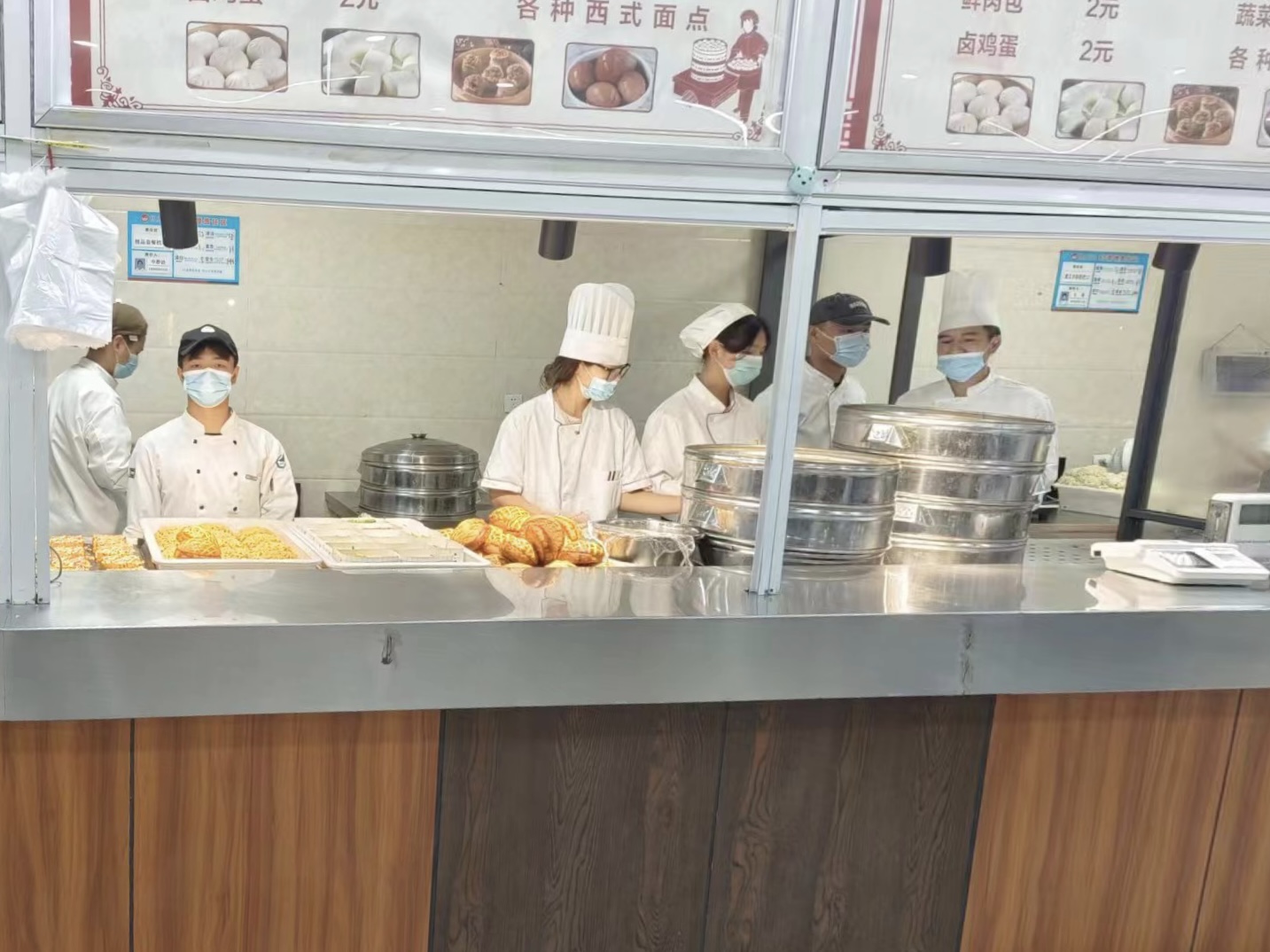 食堂窗口出售.jpg